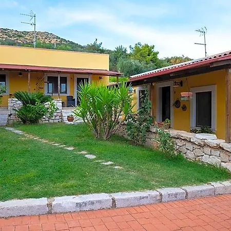 Oda ve Kahvaltı Le Cese